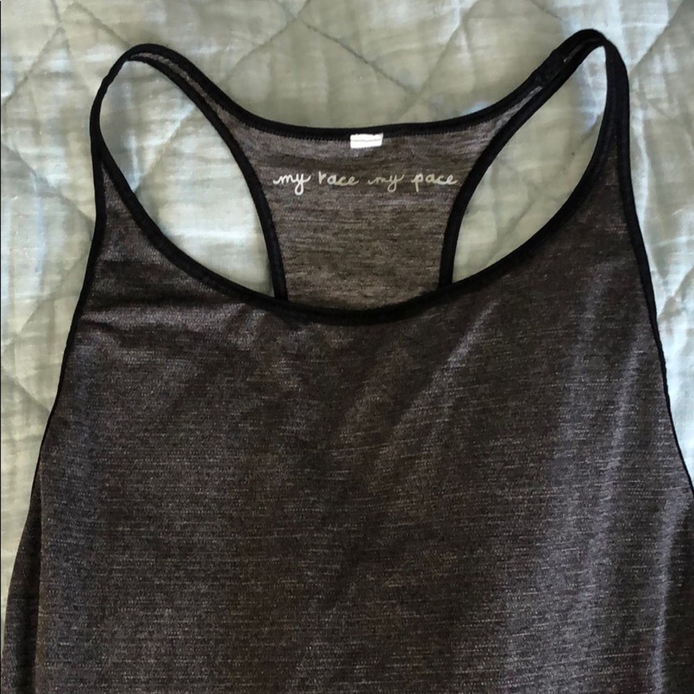 lululemon running tank!